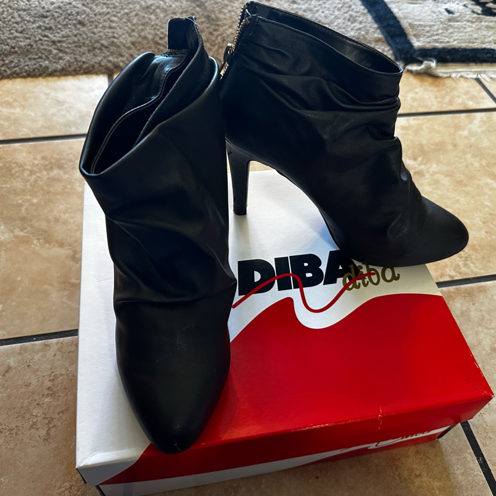 Diba ankle boots